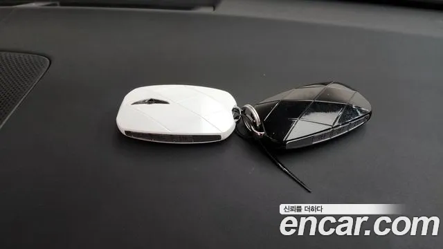 Genesis GV70 2.5T Бензин AWD — Фото автомобиля 28