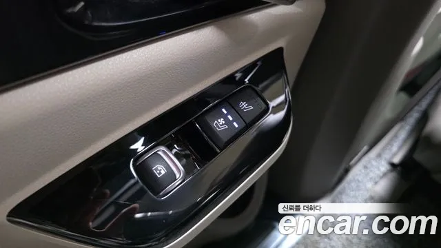 Kia Canival Carnival 4 поколение 7 мест Signature — Фото автомобиля 18