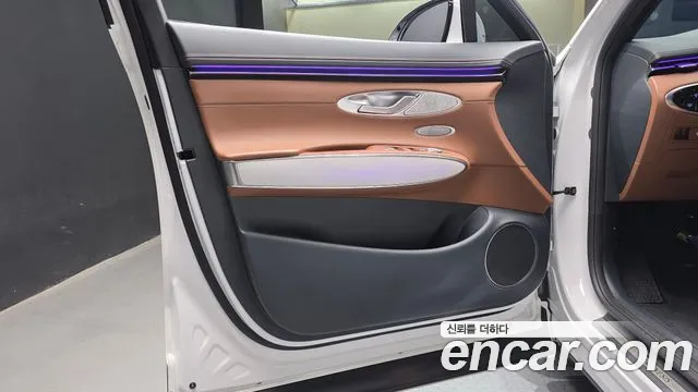 Genesis GV70 — Фото автомобиля 13