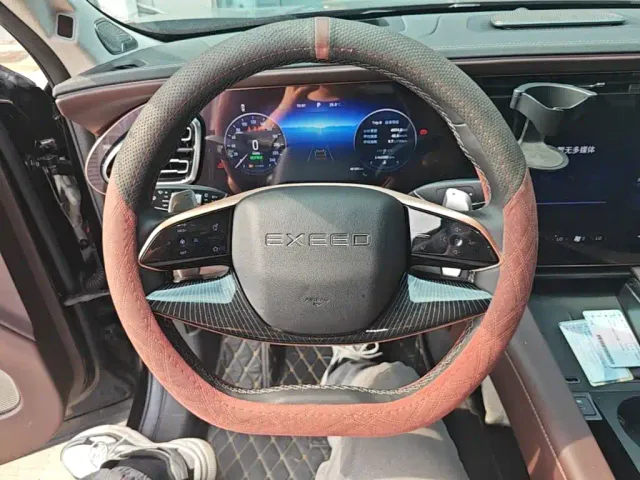 Exeed VX — Фото автомобиля 10