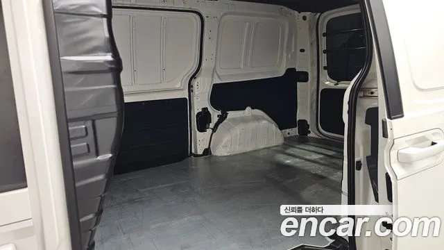 Hyundai Staria Staria Карго 3 места — Фото автомобиля 9