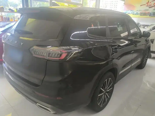 Chery Tiggo 8 — Фото автомобиля 6