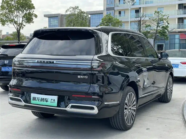 Geely Galaxy M9 — Фото автомобиля 8