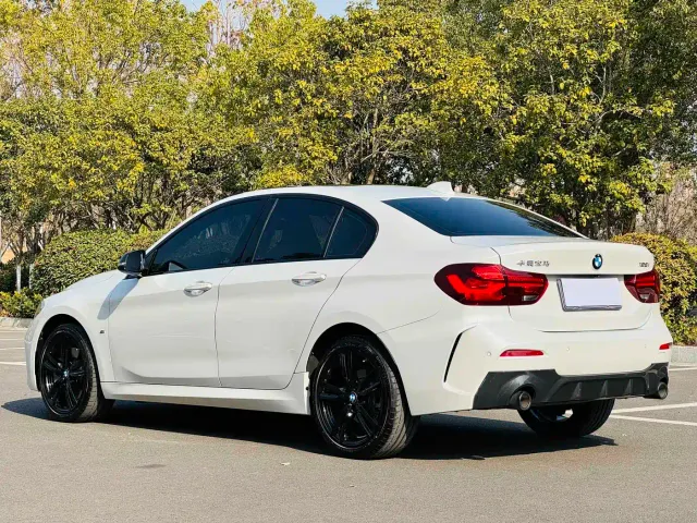 BMW 1 Series — Фото автомобиля 5
