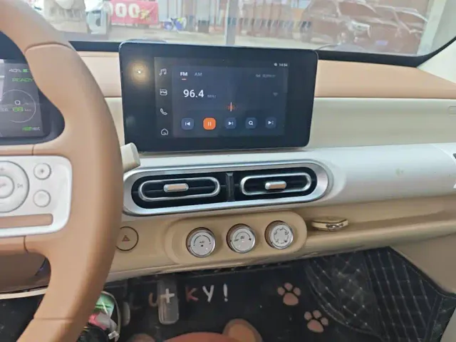 Wuling Hongguang Mini EV — Фото автомобиля 12