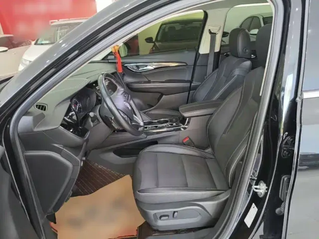 Buick Envision Plus — Фото автомобиля 14