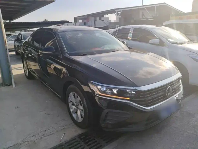 Volkswagen Passat — Фото автомобиля 3