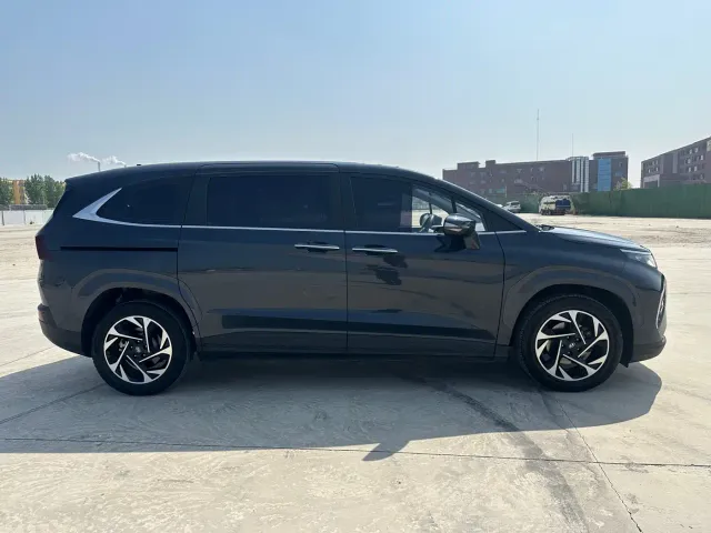 Hyundai Custo — Фото автомобиля 4