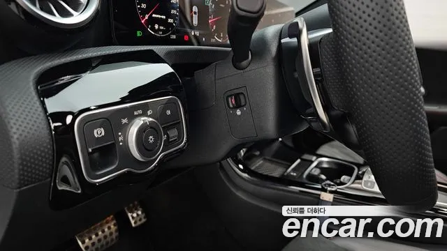Mercedes-Benz A-Class — Фото автомобиля 14