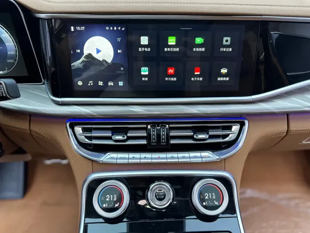 Hongqi H9 — Фото автомобиля 17