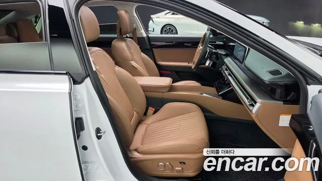 Hyundai Grandeur GN7 — Фото автомобиля 10