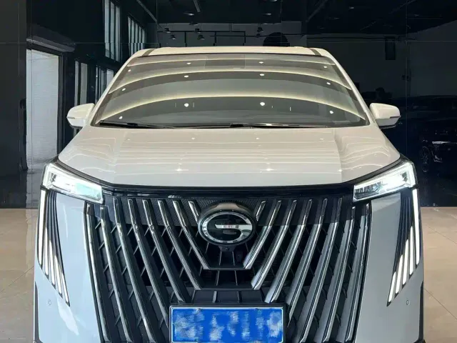 GAC Trumpchi M8 — Фото автомобиля 3