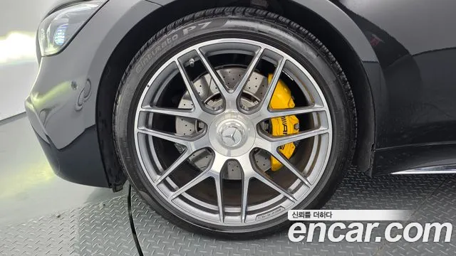 Mercedes-Benz AMG GT 4 двери 43 4MATIC+ Dynamic — Фото автомобиля 3
