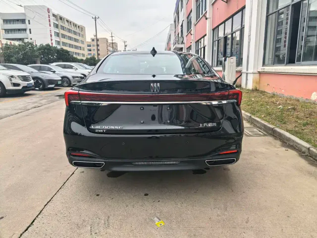 Buick LaCrosse — Фото автомобиля 16