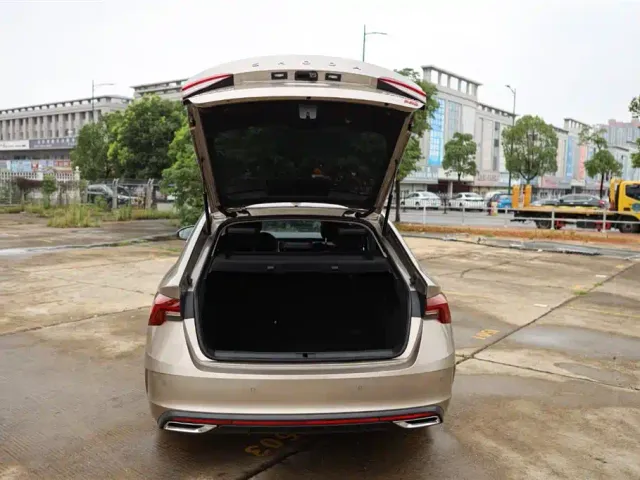 Skoda Octavia — Фото автомобиля 7