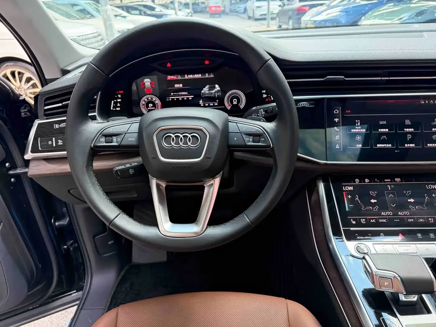 Audi Audi Q7 2024 45 TFSI quattro S line Sport — Фото автомобиля 18
