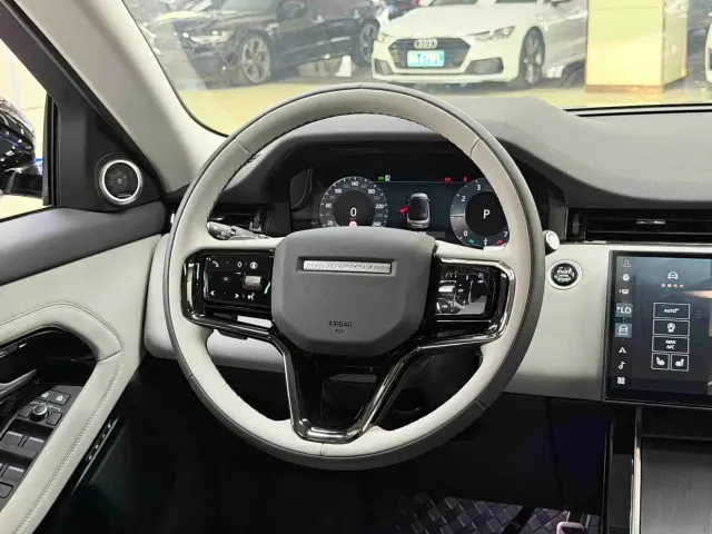 Land Rover Range Rover Evoque — Фото автомобиля 8