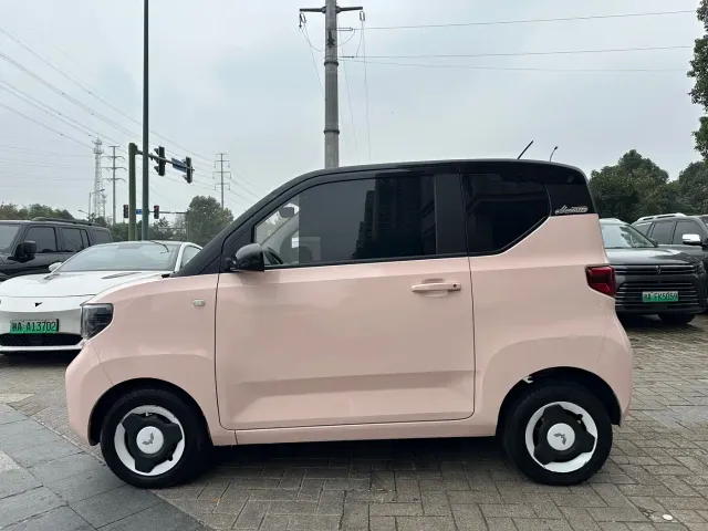 Wuling Hongguang Mini EV — Фото автомобиля 4