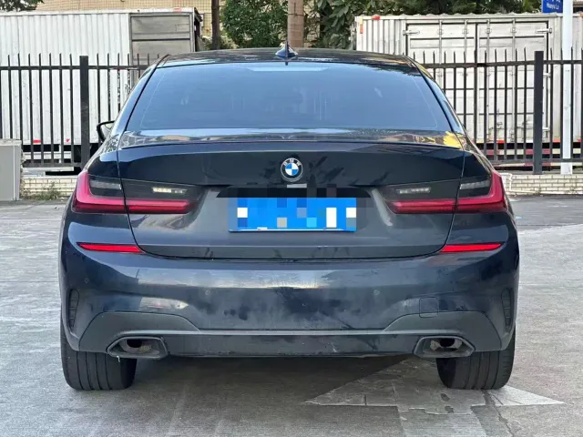 BMW 3 Series — Фото автомобиля 6