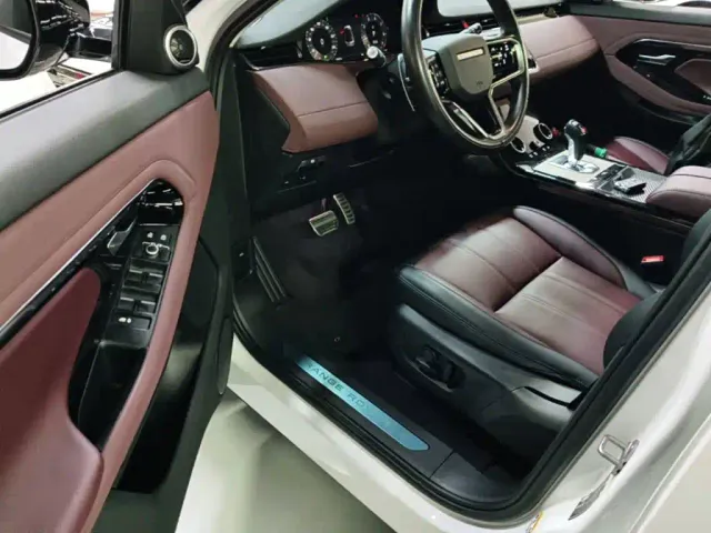 Land Rover Range Rover Evoque — Фото автомобиля 15