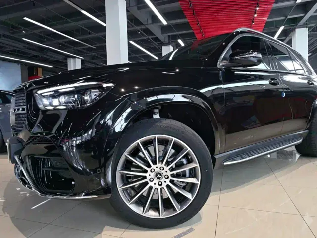 Mercedes-Benz GLE-Class — Фото автомобиля 11