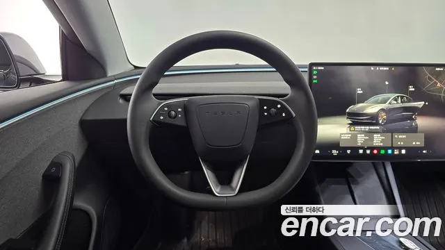 Tesla Model 3 — Фото автомобиля 19