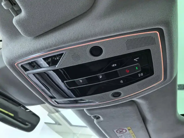 Audi A8 — Фото автомобиля 23