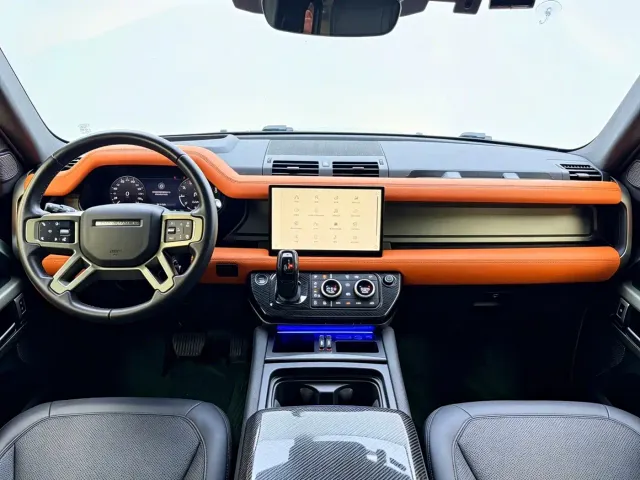Land Rover Defender — Фото автомобиля 5