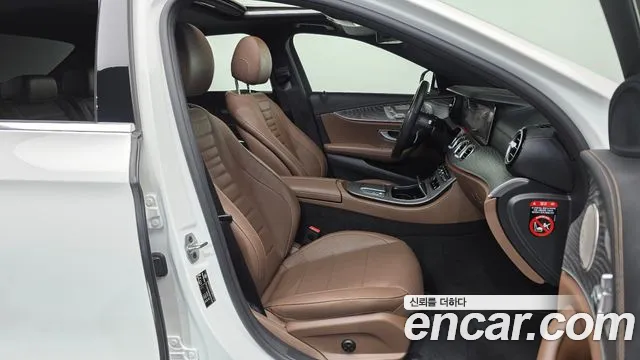 Mercedes-Benz E-Class W213 — Фото автомобиля 11