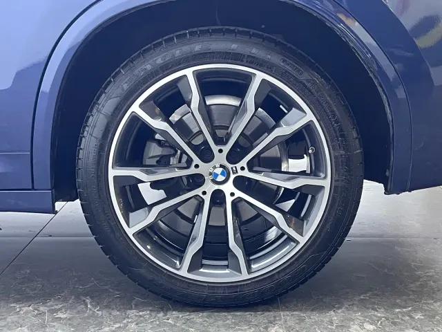 BMW X3 — Фото автомобиля 10