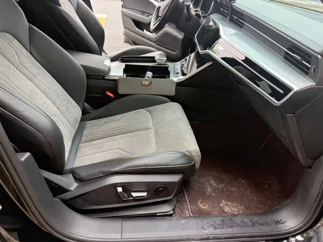 Audi A6L — Фото автомобиля 4