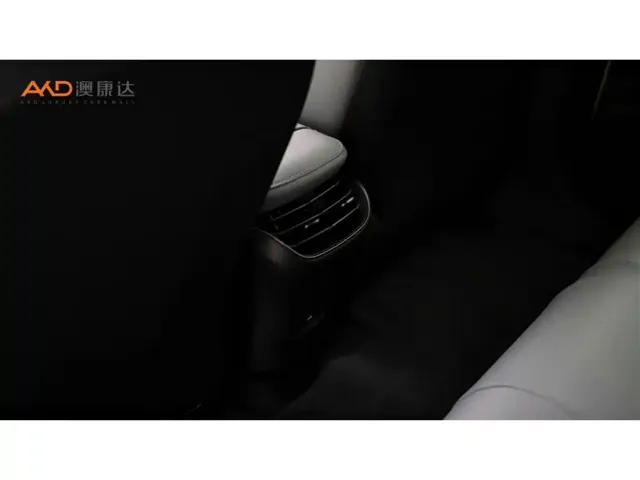 Nio ET5 Touring — Фото автомобиля 9