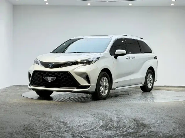 Фотография автомобиля — Toyota Granvia