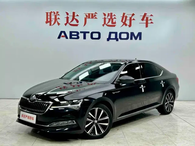 Фотография автомобиля — Skoda Superb
