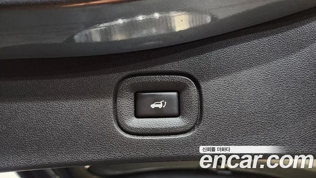 Renault-KoreaSamsung QM6 Новый QM6 2.0 GDe RE Signature 2WD — Фото автомобиля 26