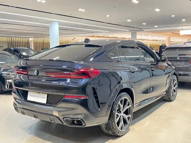 BMW X6 — Фото автомобиля 19