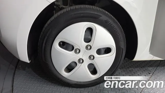 Kia RAY Новый Kia Ray Фургон — Фото автомобиля 5