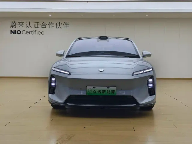 Nio ET5 — Фото автомобиля 5