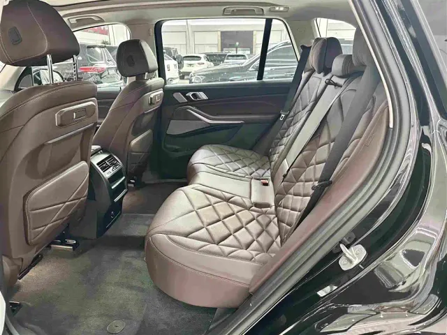 BMW X5 — Фото автомобиля 12