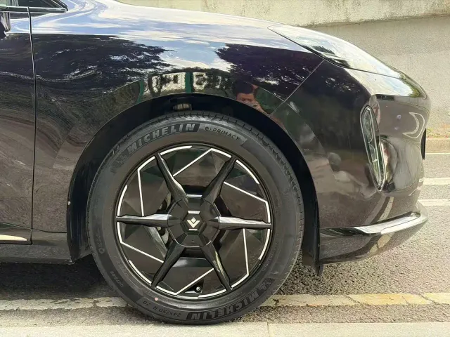 GAC Hyptec HT — Фото автомобиля 5