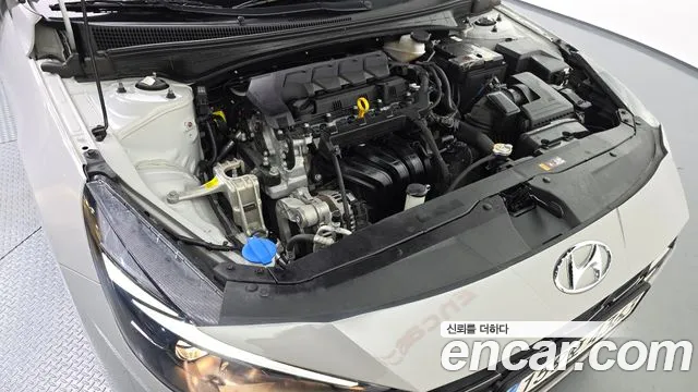 Hyundai AVANTE Avante (CN7) — Фото автомобиля 6