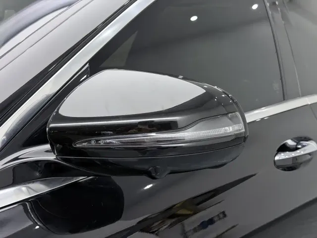 Mercedes-Benz E-Class — Фото автомобиля 13