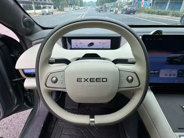 Exeed Exlantix ES — Фото автомобиля 5