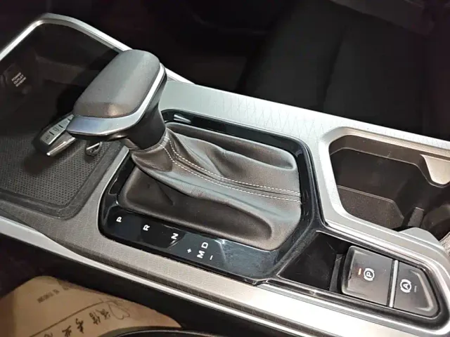 Geely Emgrand — Фото автомобиля 13