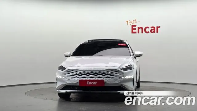 Kia K8 Hybrid — Фото автомобиля 3