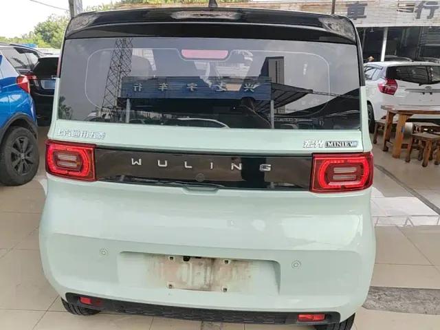 Wuling Hongguang Mini EV — Фото автомобиля 5