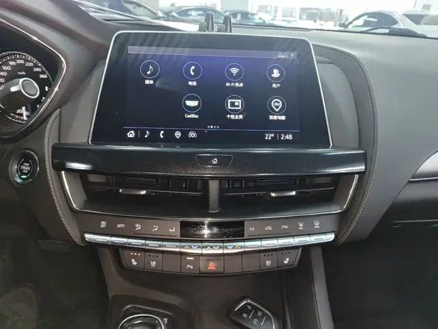 Cadillac CT5 — Фото автомобиля 12