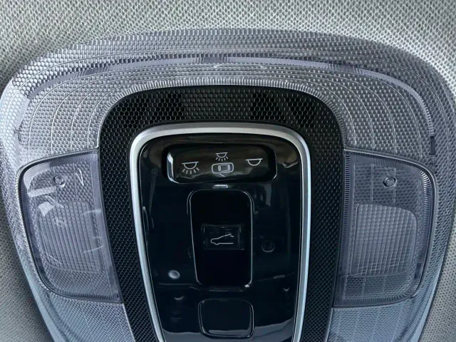 Hyundai Elantra — Фото автомобиля 18