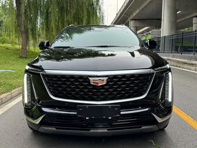 Cadillac XT5 — Фото автомобиля 2