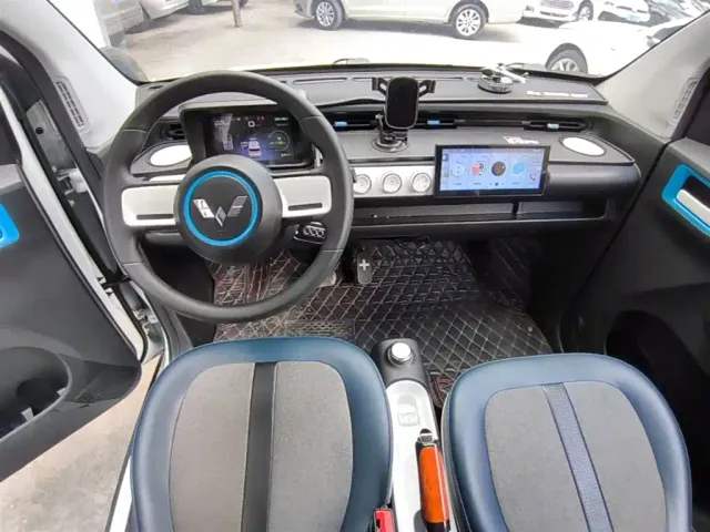 Wuling Hongguang Mini EV — Фото автомобиля 9